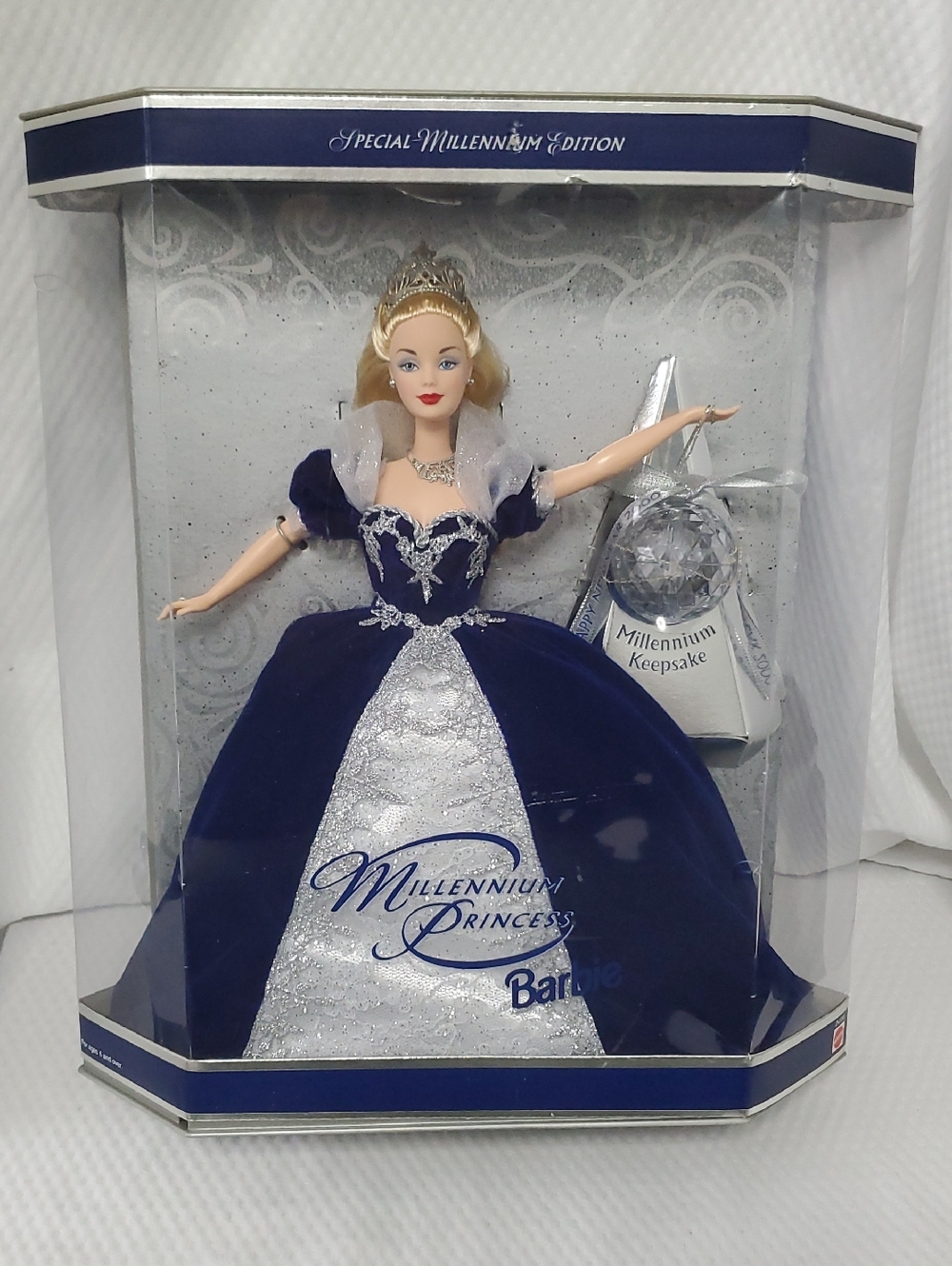 NEW Millennium Princess Barbie - 1999